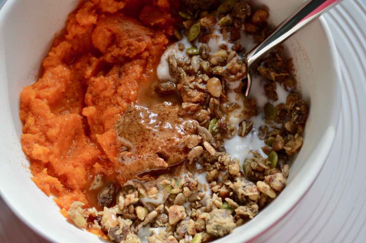 5-Minute, 5-Ingredient Sweet Potato Breakfast Bowl