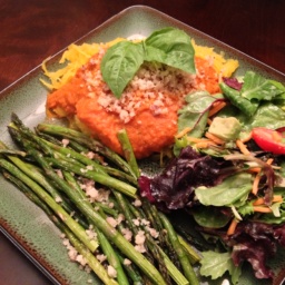 Roasted spaghetti squash with roasted asparagus, and green salad