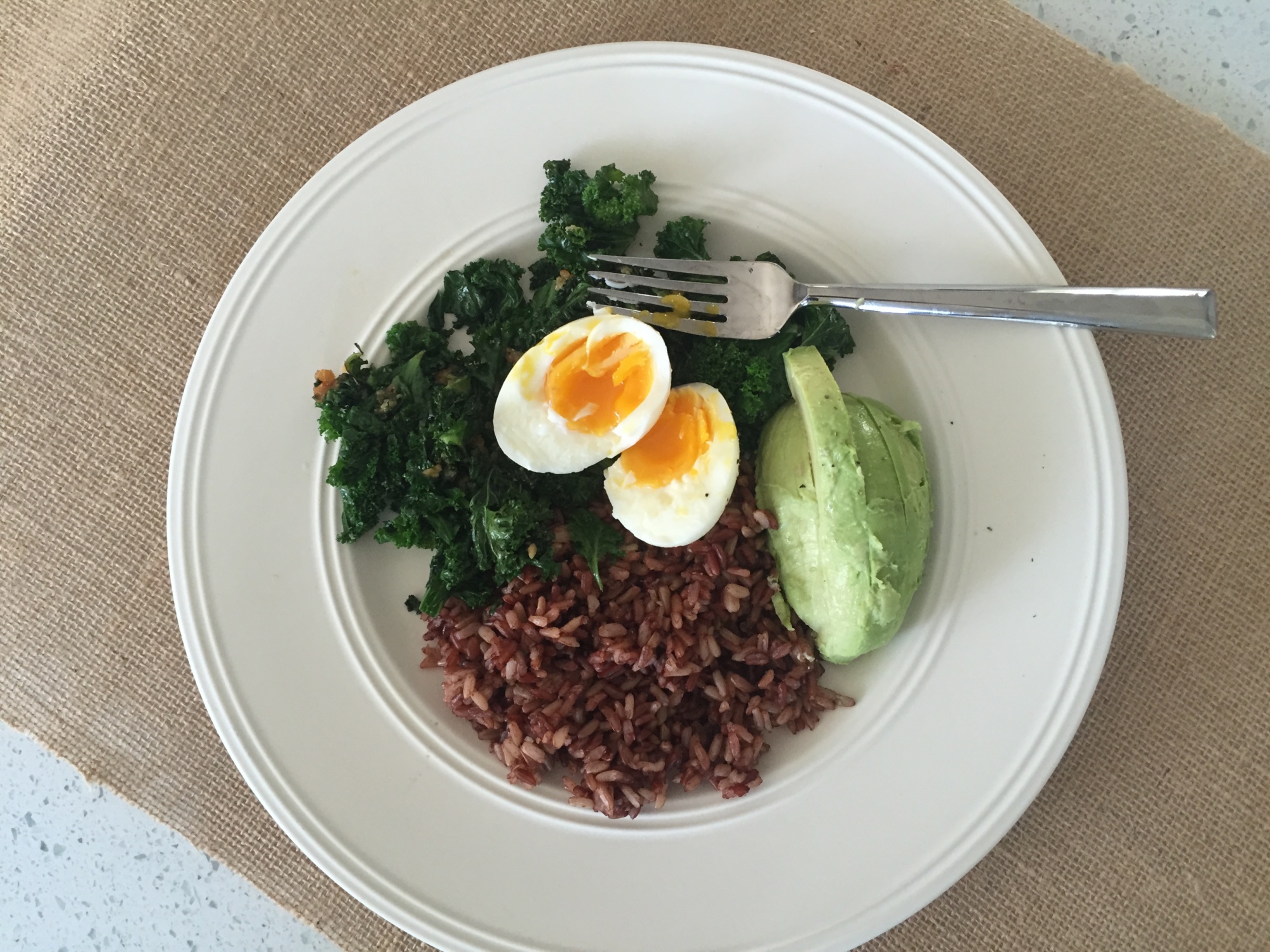 Six Ingredient Savory Egg + Rice Breakfast Bowl so fresh n so green