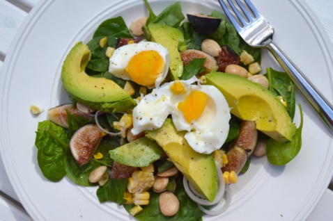 Summer salad with figs, sweet corn and sun gold tomatoes
