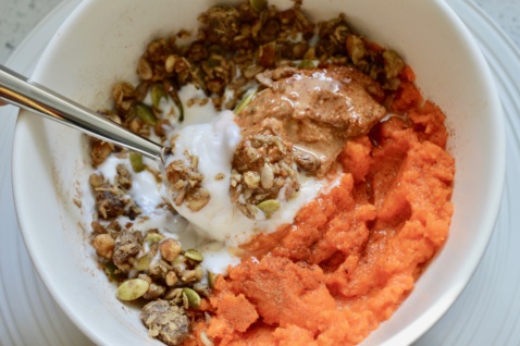 whole30 breakfast bowl with sweet potato