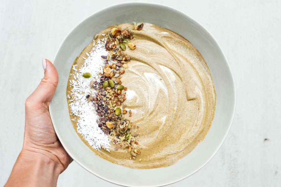 chocolate cashew butter smoothie bowl