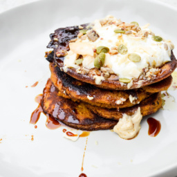 pumpkin spice paleo pancakes