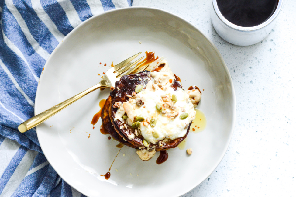 pumpkin spice paleo pancakes