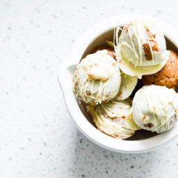 pumpkin white chocolate truffles (vegan, gluten-free)