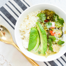 thai green curry with avocado