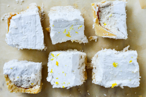 creamy, no-bake lemon pie bars