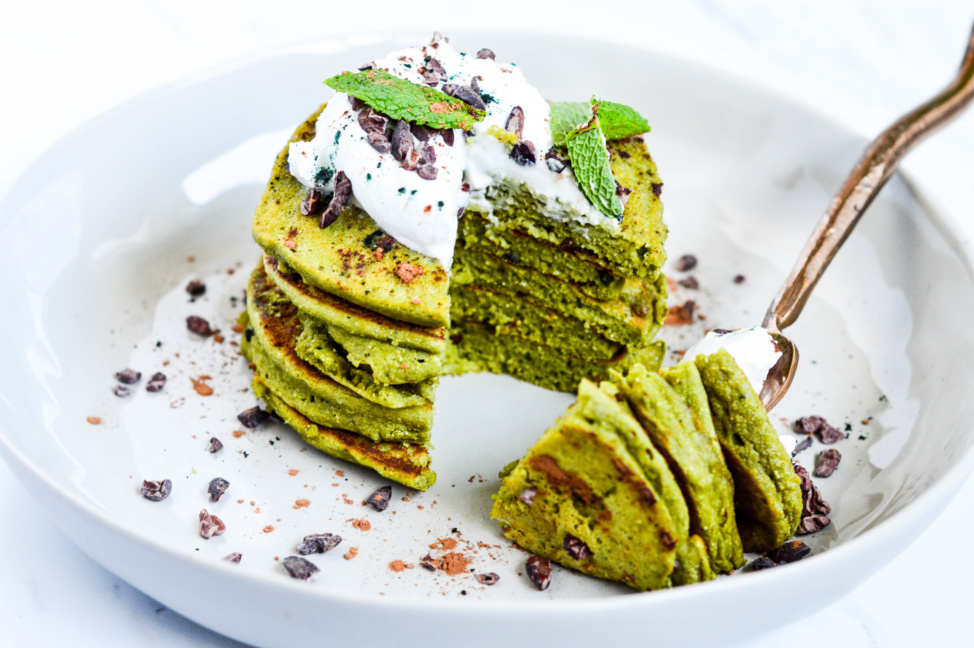 easy matcha chocolate chip paleo pancakes (four ingredients!)