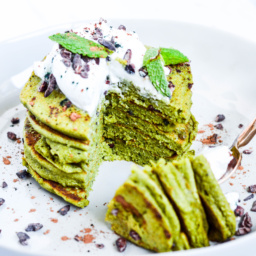 matcha chocolate chip pancakes