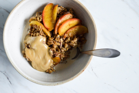 spiced apple oatmeal