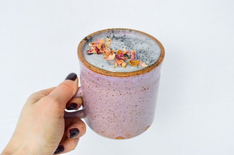 detox activated charcoal latte
