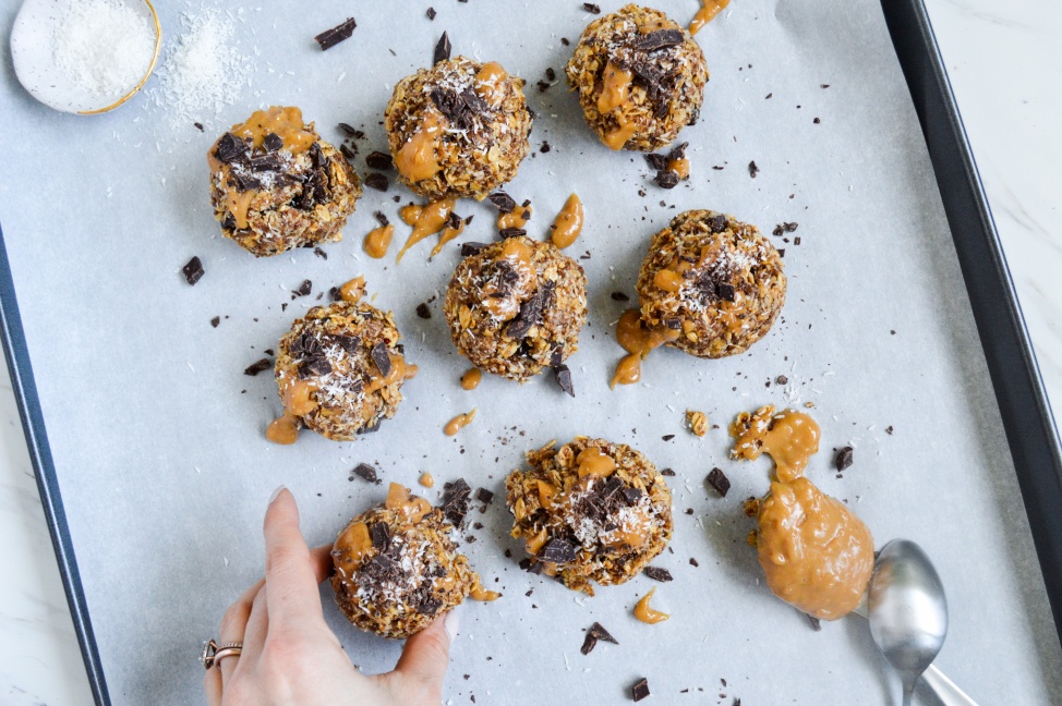 no bake postpartum energy balls