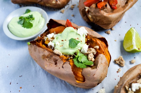 healthy loaded sweet potatoes