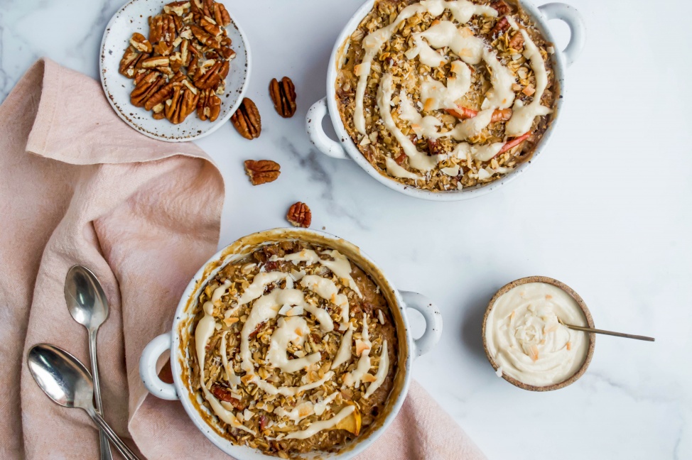 cinnamon roll oatbake
