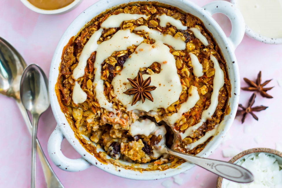 Carrot cake baked oatmeal