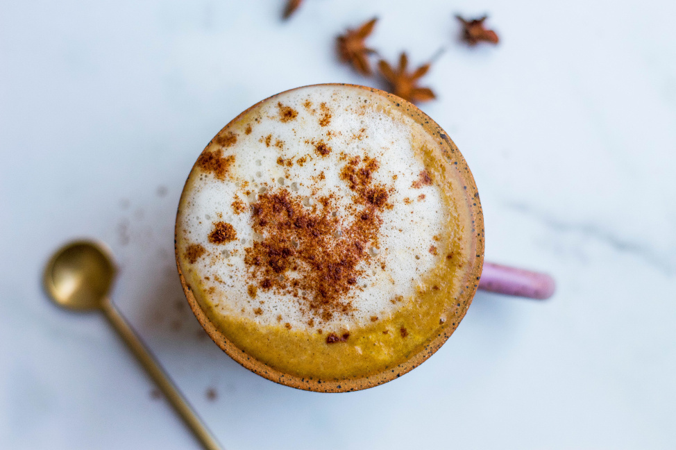 healthy pumpkin spice latte