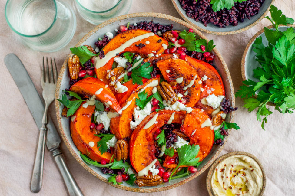 Gut-Friendly Roasted Pumpkin + Forbidden Rice Holiday Salad w/ Maple ...